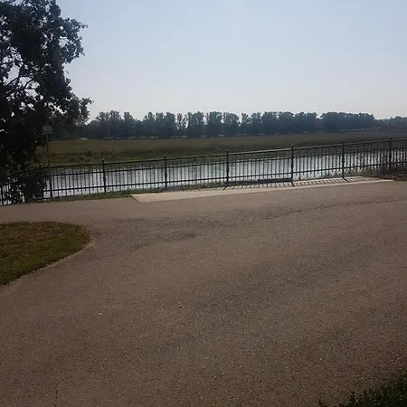 Altes Bootshaus * Torgau