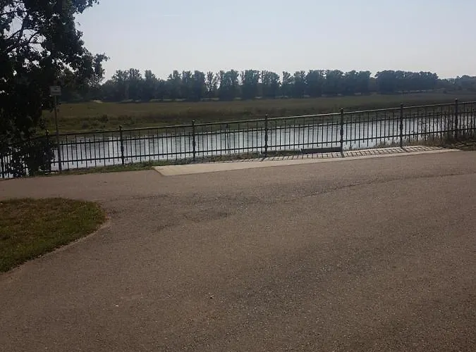 Altes Bootshaus * Torgau